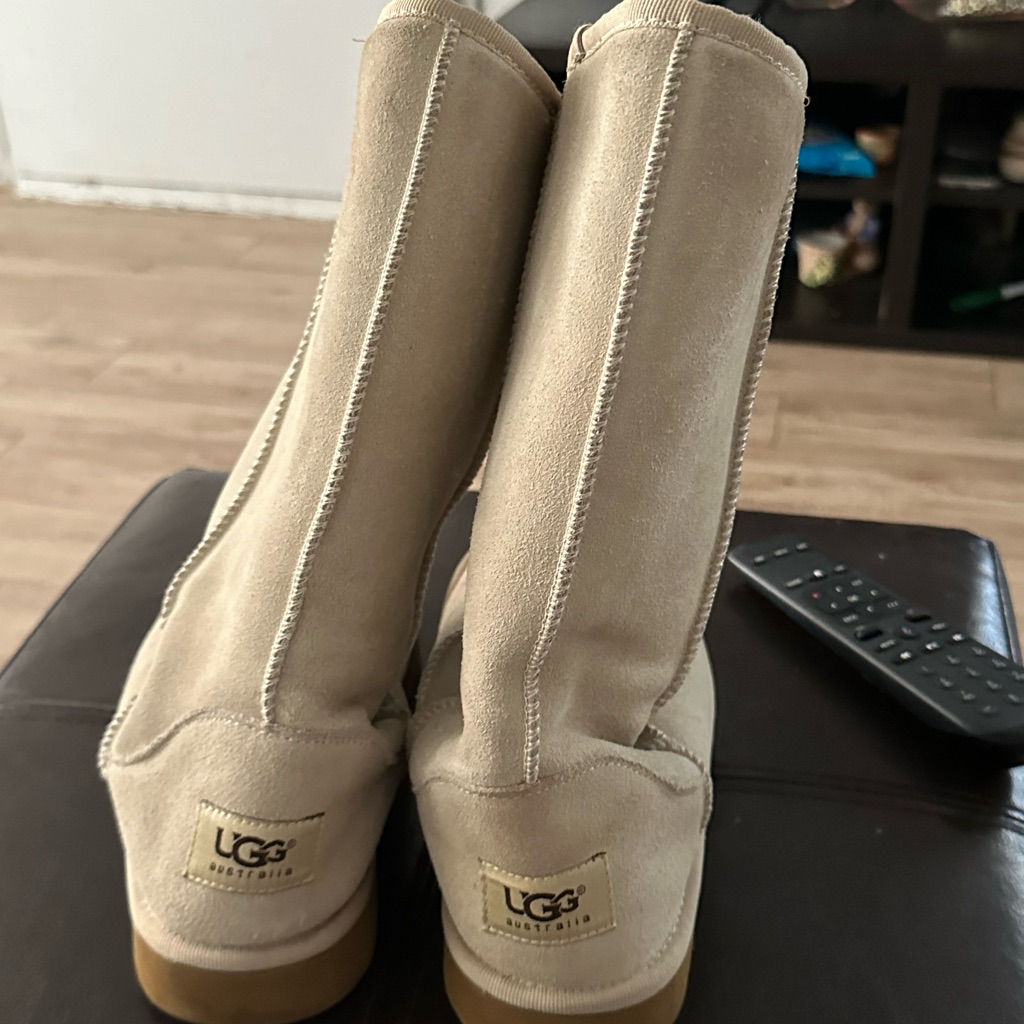 Ugg Womens Classic Tall Cream Womens Size 6
